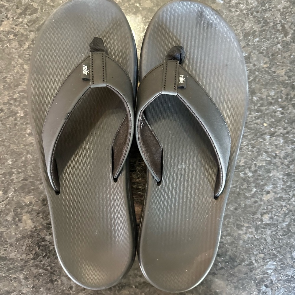 Women’s Nike Flip Flops
